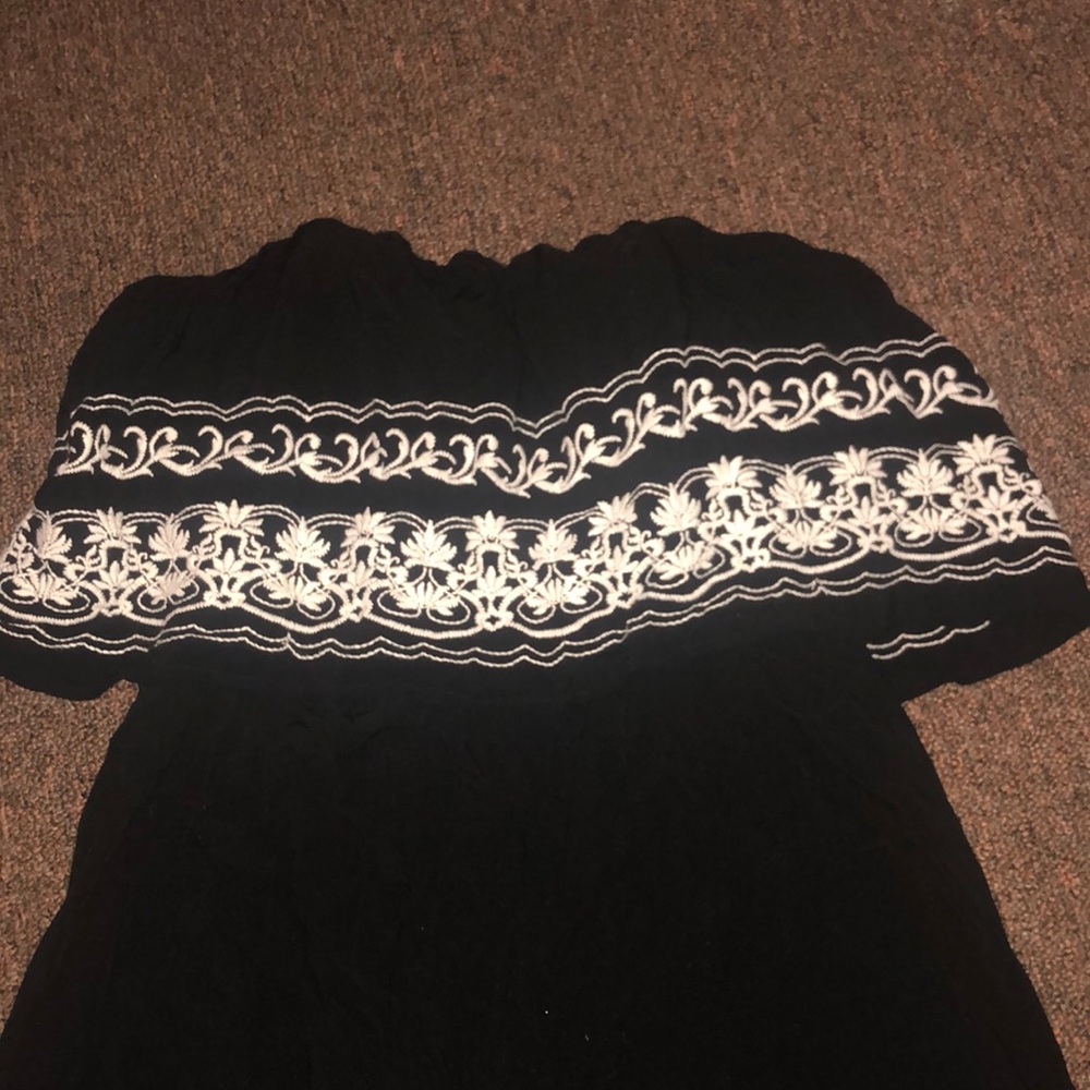 Romper - Picture 2 of 4